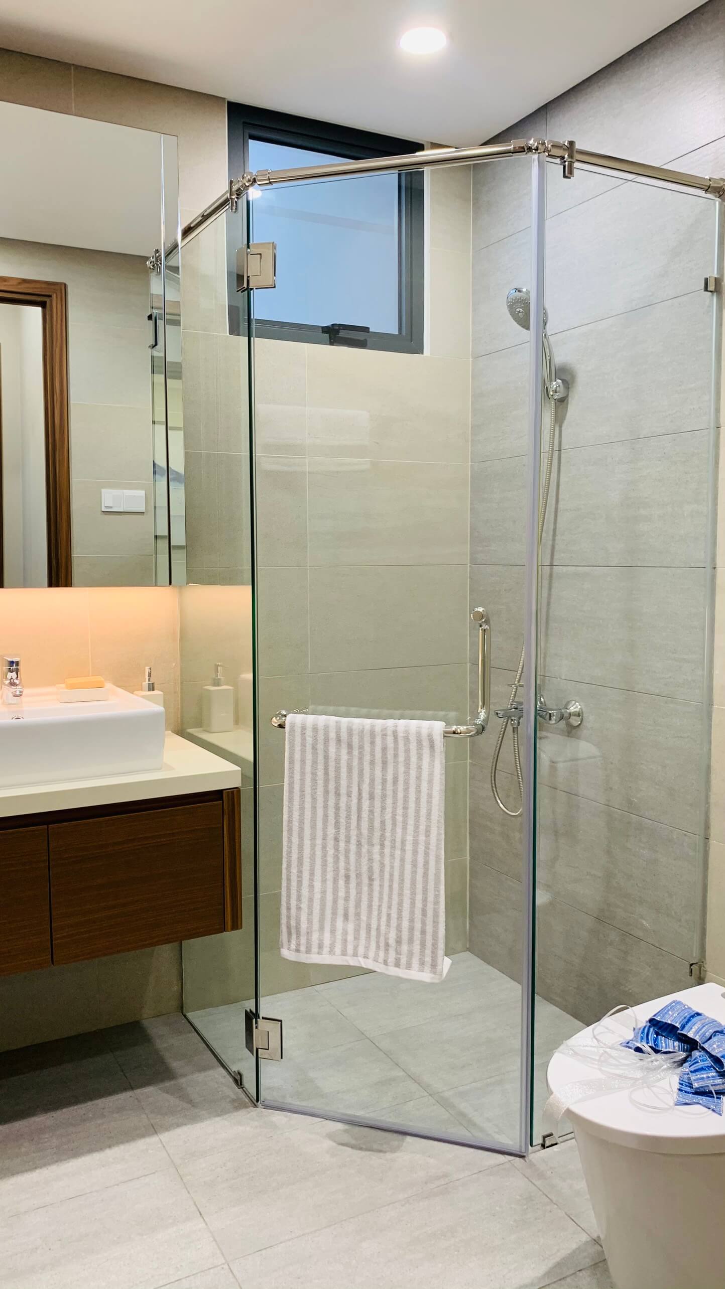 phong tam mizuki.jpg                                                                                